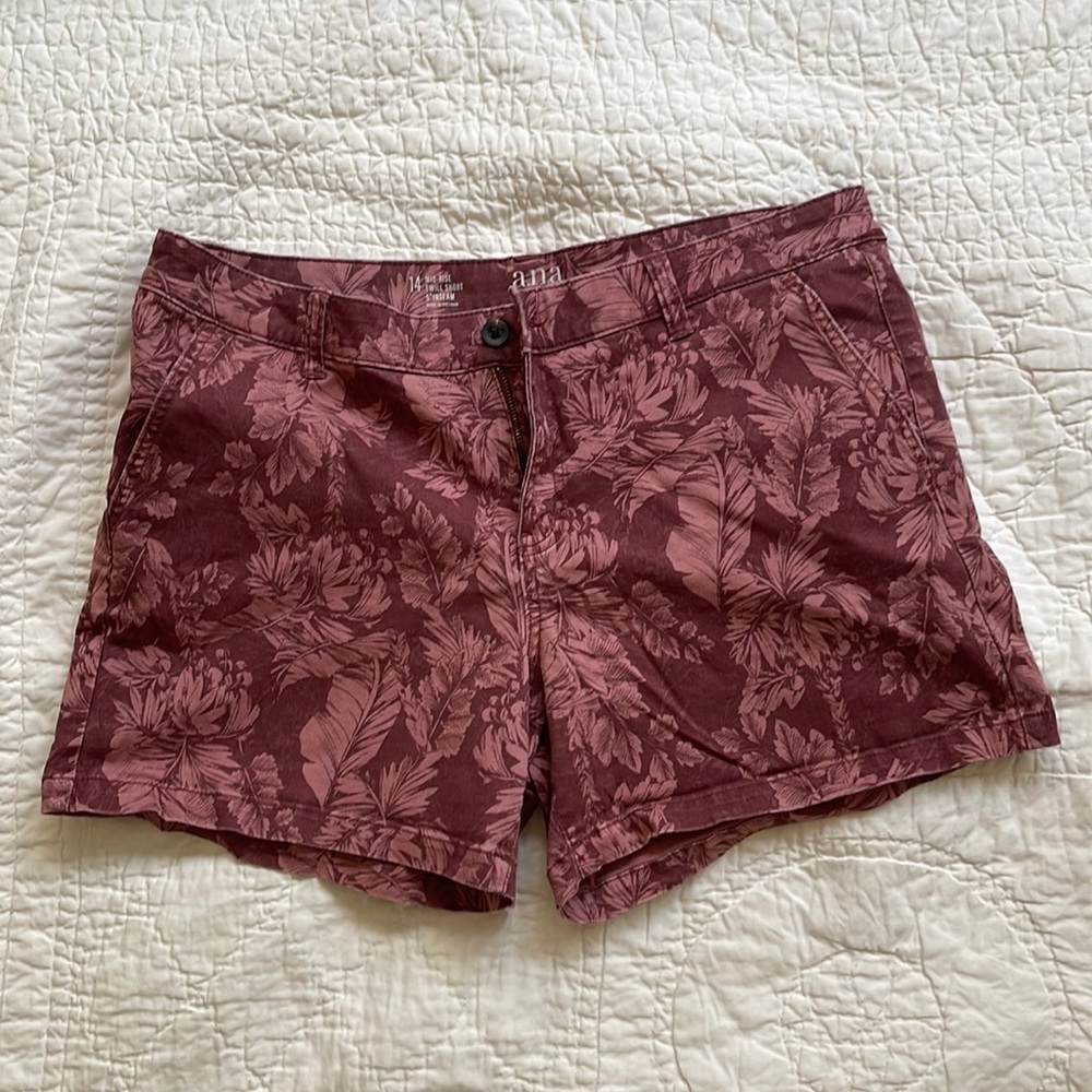 Pink Floral Mid Rise Shorts